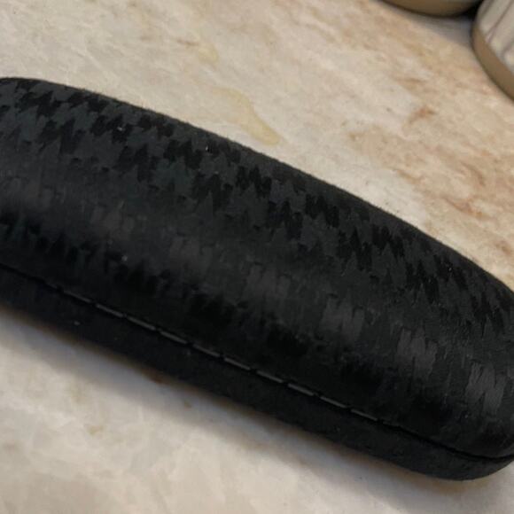 MaxMara sunglass eyeglass case - Picture 6 of 6